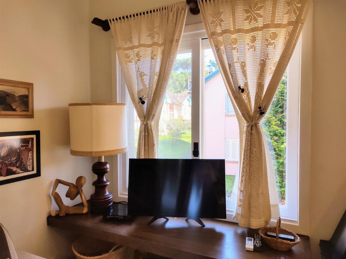 Agradavel Apt 2Quartos Para Familia Prox Ao Lago Negro - 4 Min Do Centro- Com Churrasqueira Gramado Rom bilde